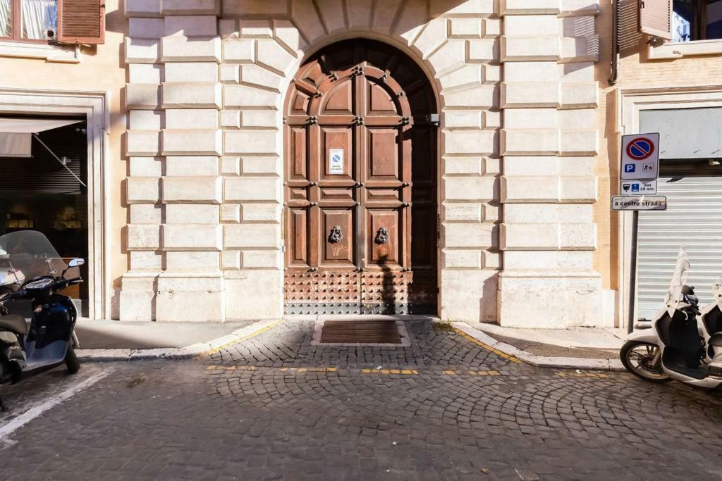 Luxurious Loft Facing The Pantheon Villa โรม ภายนอก รูปภาพ