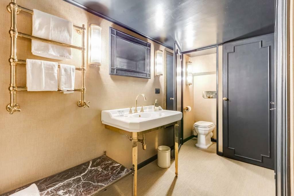 Luxurious Loft Facing The Pantheon Villa โรม ภายนอก รูปภาพ