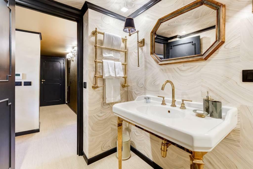 Luxurious Loft Facing The Pantheon Villa โรม ภายนอก รูปภาพ